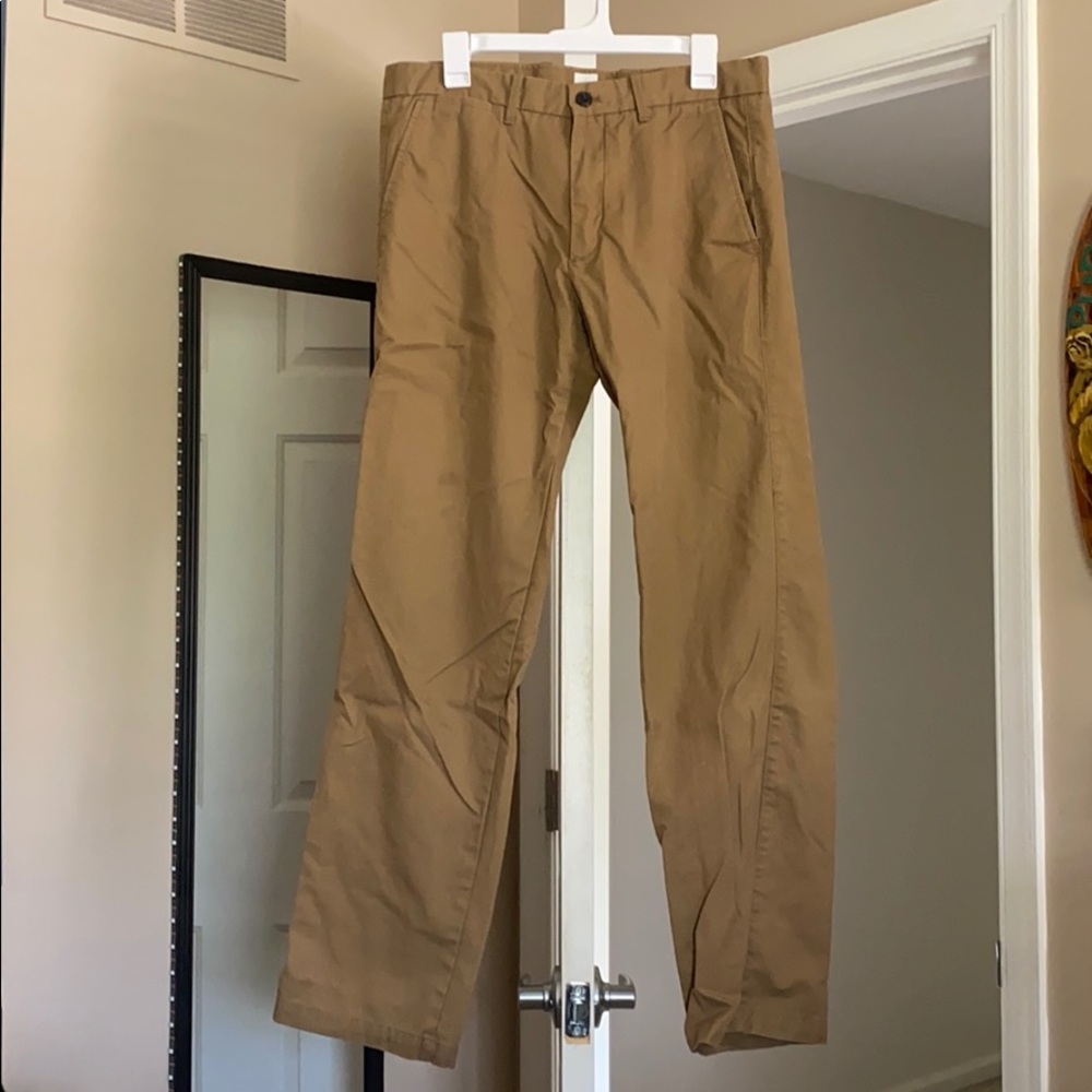 GAP Khakis Straight